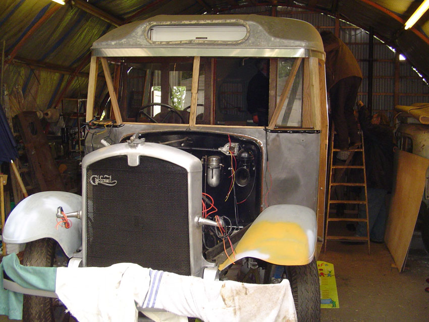 1931 Gilford AS6 being restored